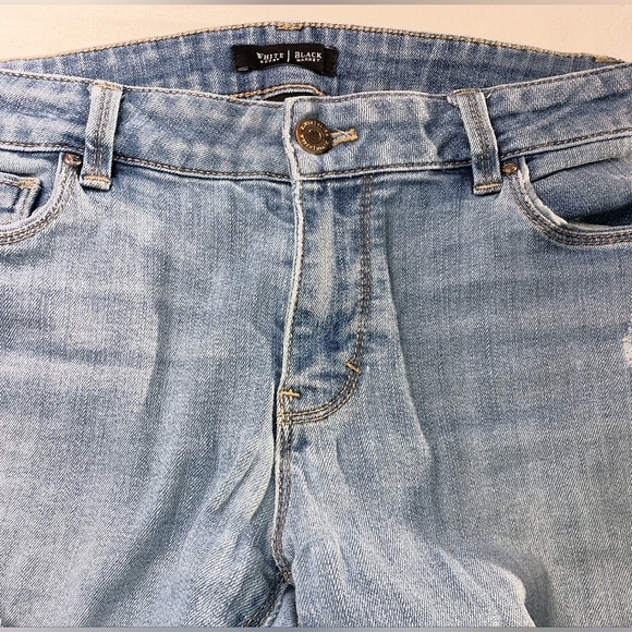 WHITE HOUSE BLACK MARKET Designer Light Blue distressed Grunge denim Jeans(#983) - Picture 1 of 6